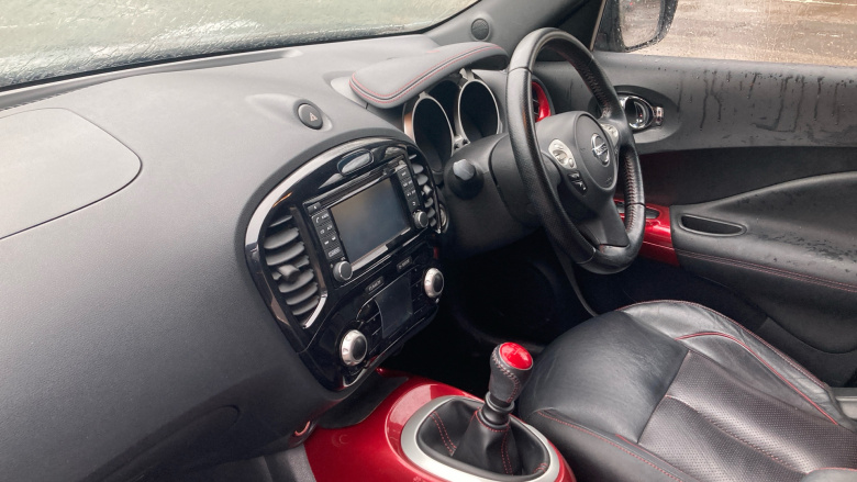 Nissan Juke 1.5 dCi Tekna 5dr Diesel Hatchback